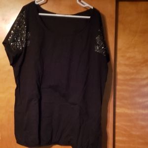 Studied shoulder black top